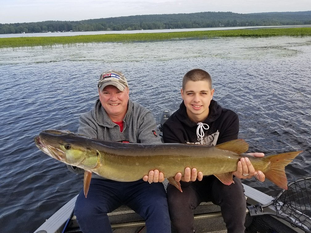 GREATEST MUSKY FISHING DAY EVER!!! - 12 MUSKIES IN ONE DAY!! EPIC