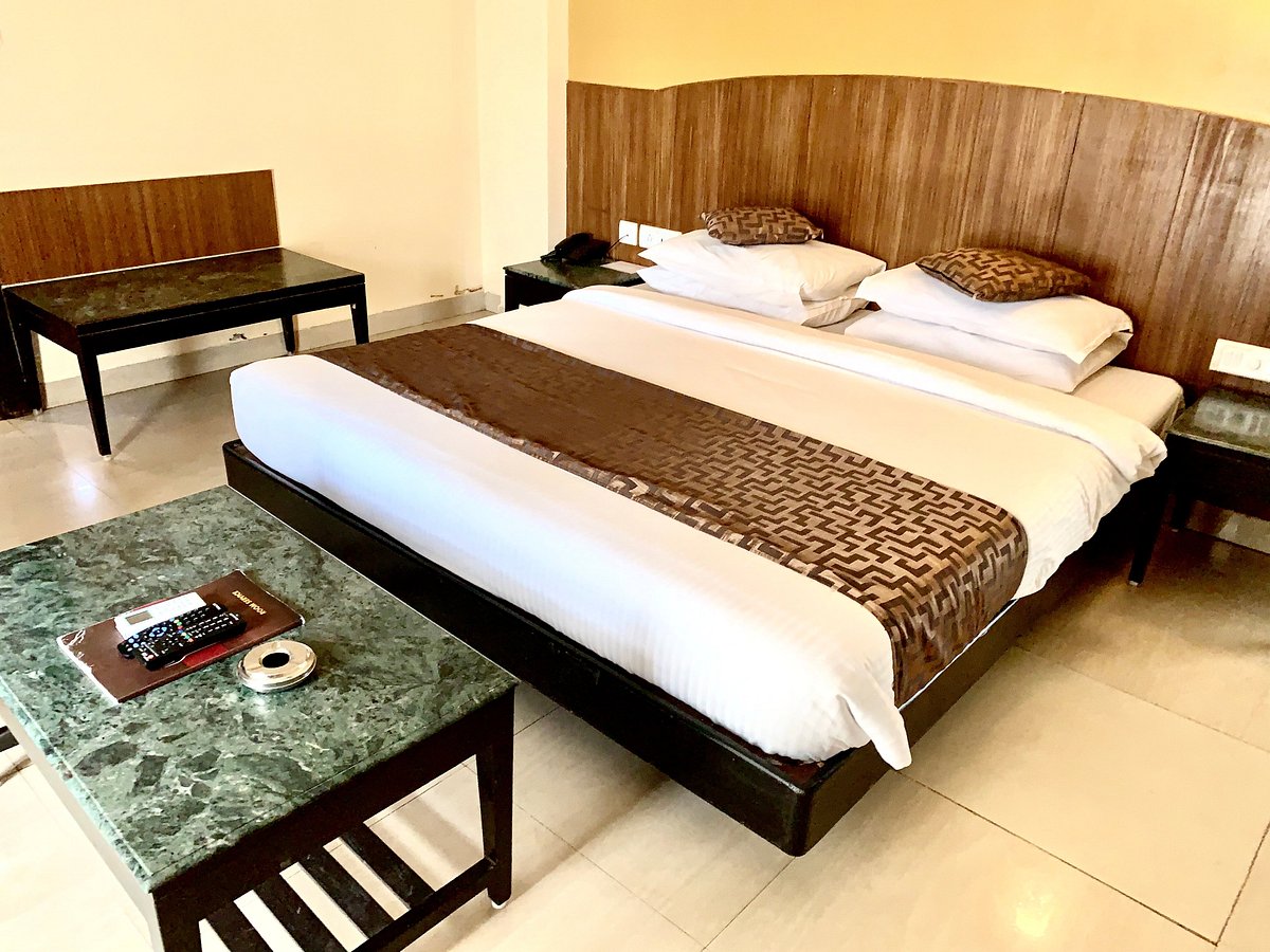 Sun City Resort, hotel in Saunta Vaddo