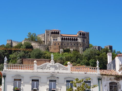 Matilde - Leiria,Leiria: Tenho 17 anos, estudo em Leiria e estou a tirar o  curso de línguas. Ensino inglês a todas as idades. Aluna do instituto Wall  Street English, onde cheguei ao