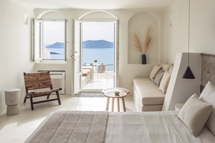 ENIGMA SUITES - Updated 2023 Prices & Hotel Reviews (Fira, Greece)