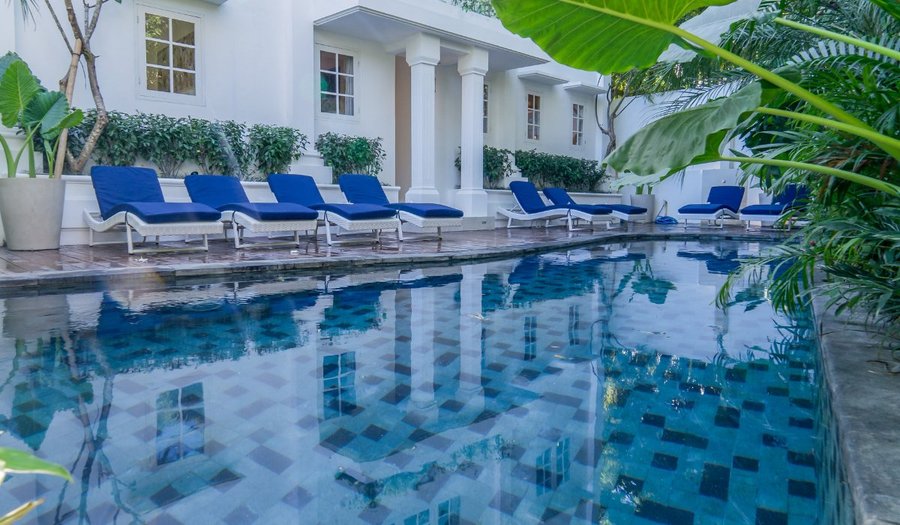 Relax at the Outdoor Swimming Pool