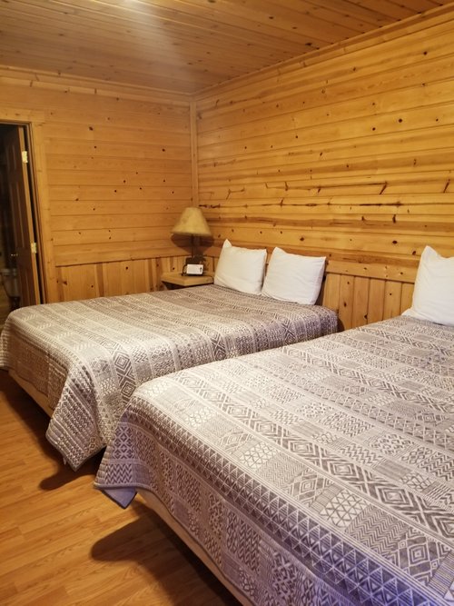 BULL MOOSE SALOON AND LODGE - Updated 2024 Prices & Motel Reviews ...