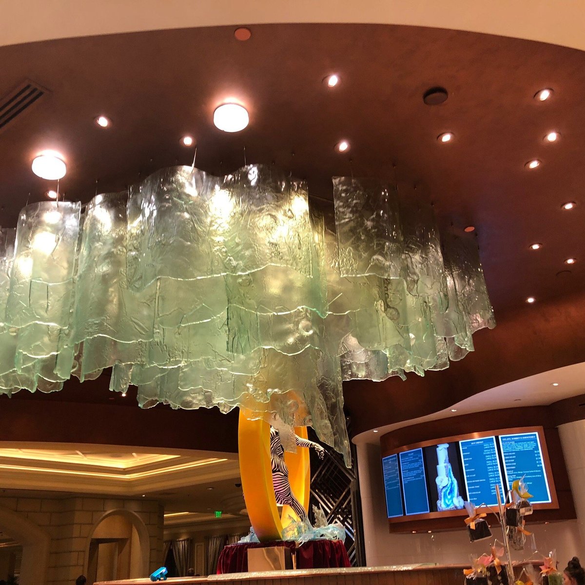 Exploring the Design Secrets Behind Zuma  Las vegas restaurants, Entrance,  Design