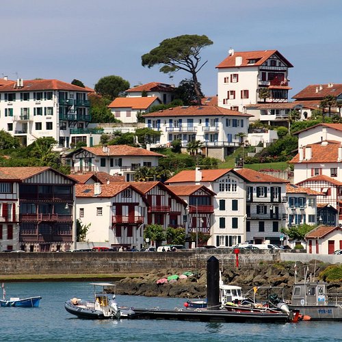 Luzi Parc - Parque infantil / camas elásticas en San Juan de Luz - Guide du  Pays Basque