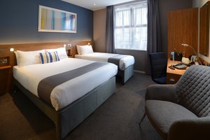 Room & Suite