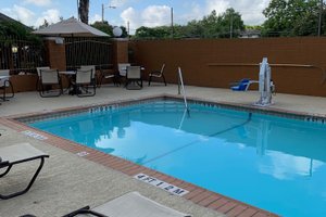 Piscine et plage