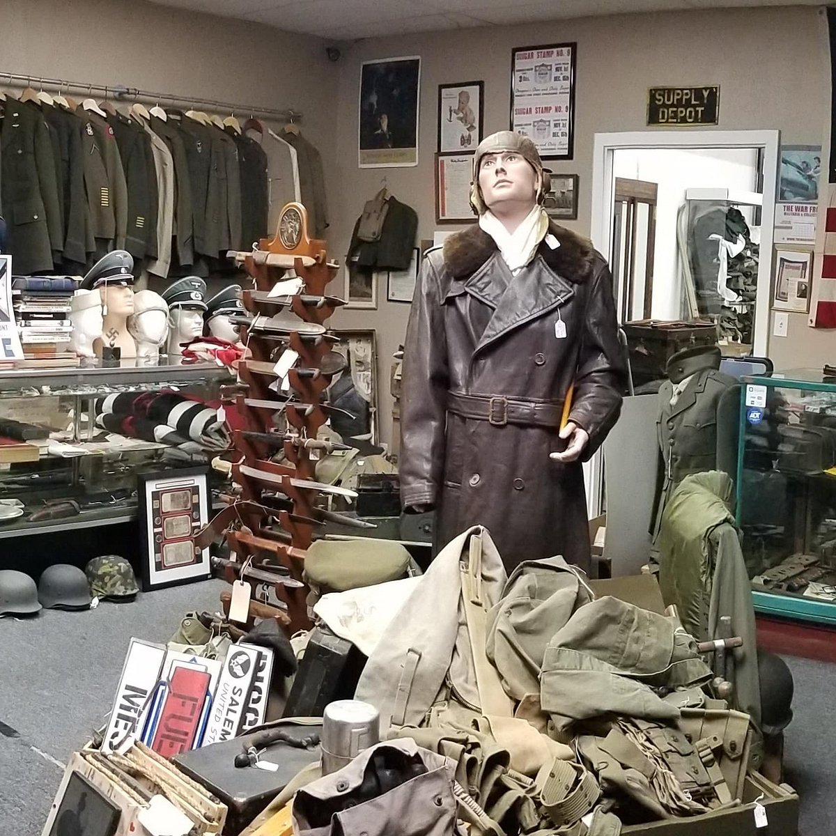 THE WAR FRONT MILITARIA & COLLECTIBLES (Kirkland) Ce qu'il faut savoir
