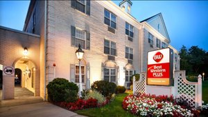 Best Western Plus Morristown Inn in Morristown, image may contain: Hotel, City, Inn, Resort