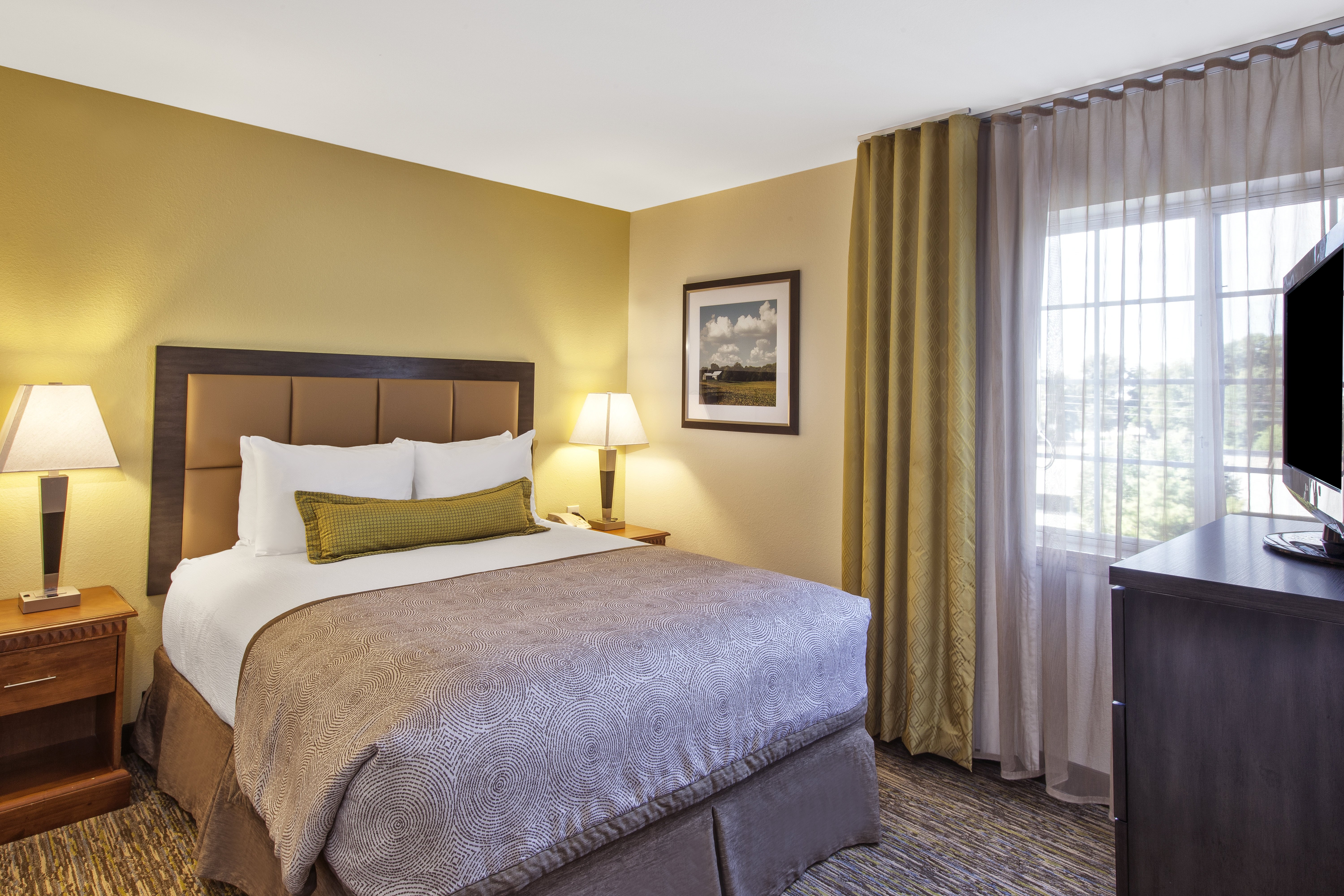 CANDLEWOOD SUITES INDIANAPOLIS AIRPORT 85 1 0 0 Updated 2020   Suite 