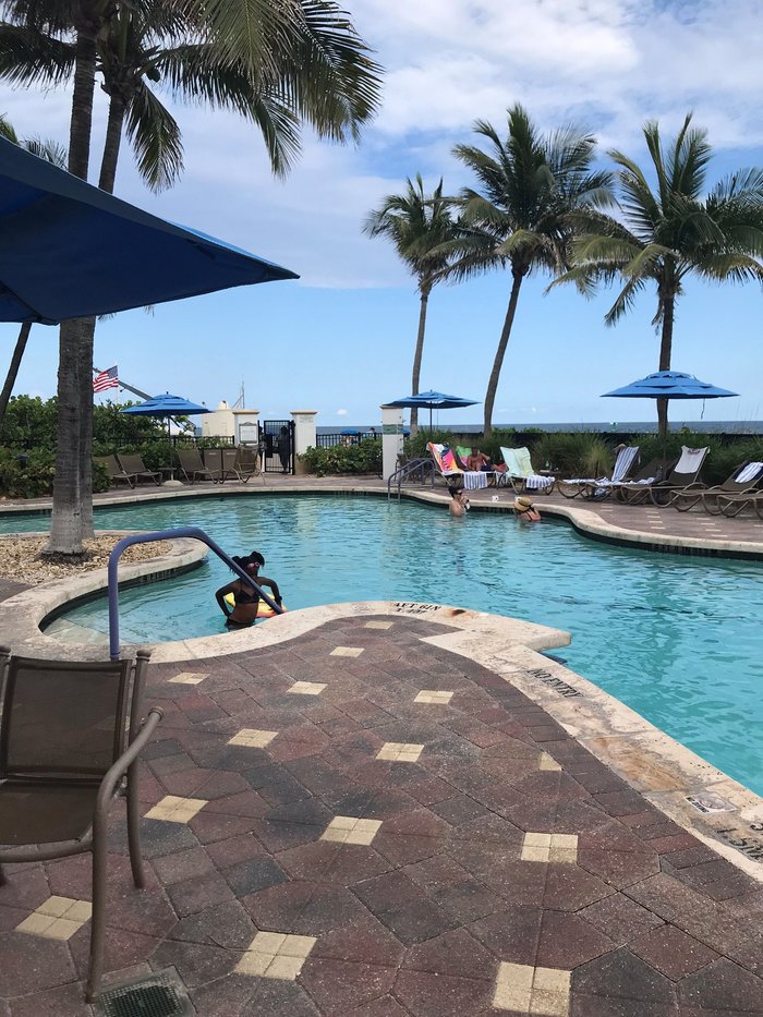 Marriott's Ocean Pointe, A Marriott Vacation Club Resort Pool Pictures