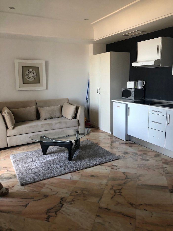 BANUS BEACH APARTMENTS - Updated 2023 Prices & Condominium Reviews (Marbella,  Spain)
