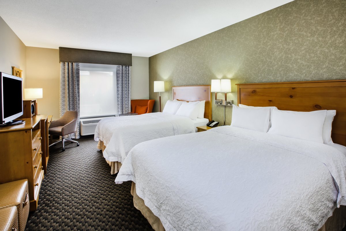 Hampton Inn Seekonk Rooms: Pictures & Reviews - Tripadvisor