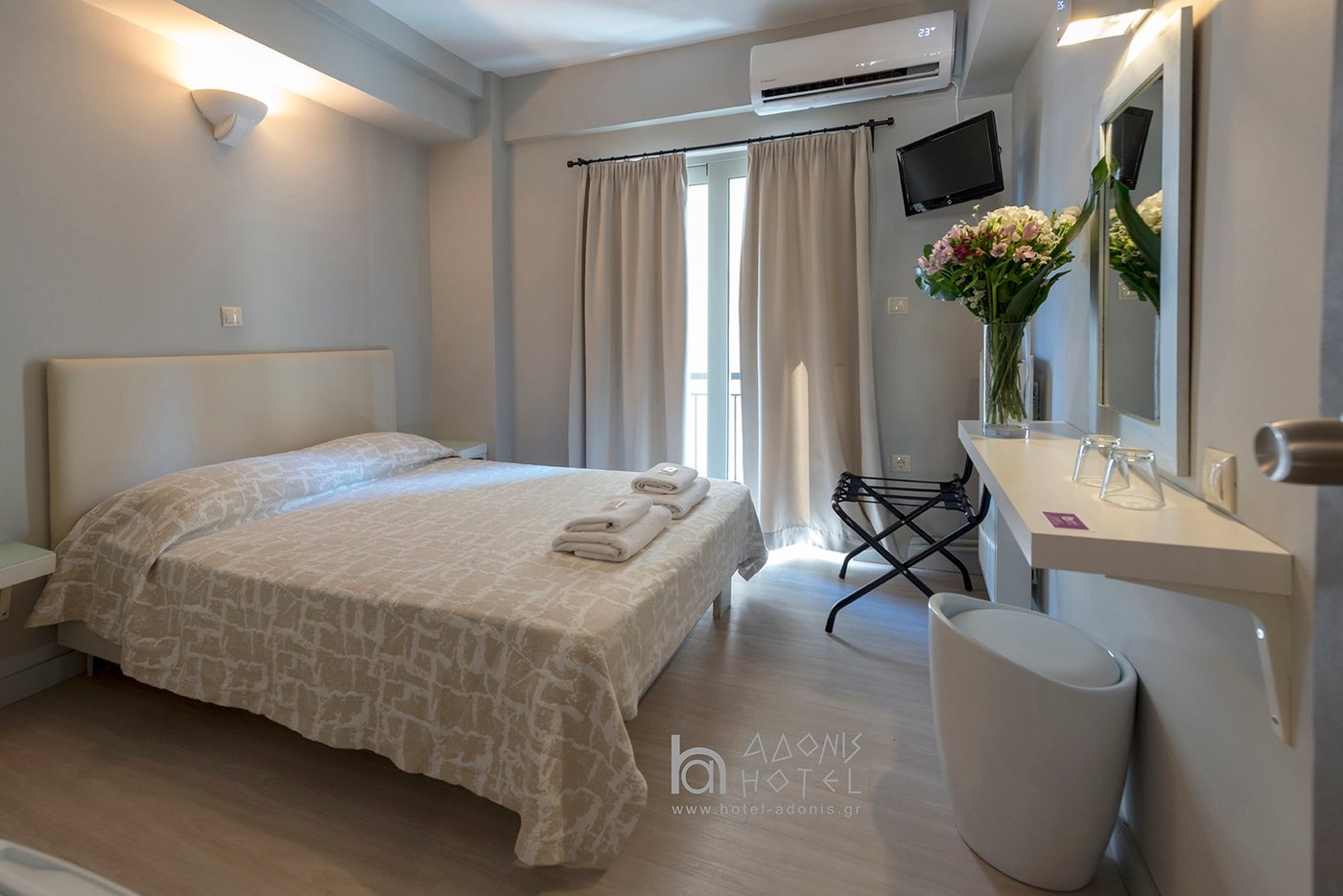 ADONIS HOTEL - Updated 2023 Prices & Reviews (Athens, Greece)