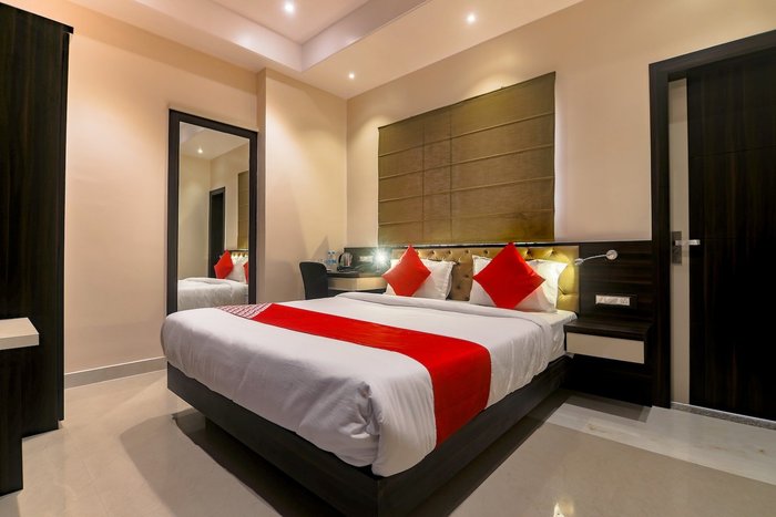 ADITYA RESIDENCY - Prices & Hotel Reviews (Guwahati, India)