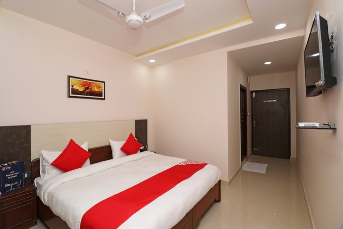 Oyo 19840 Hotel Centre Point (gorakhpur) - Specialty Hotel Reviews 