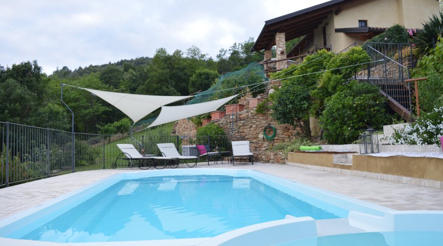 Piscina con idromassaggio