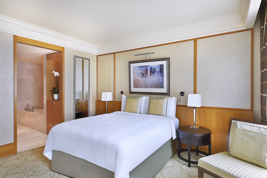 The Ritz Carlton Dubai International Financial Centre Rooms Pictures Reviews Tripadvisor