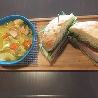 Creamy turkey tetrazzini soup along with a roasted turkey pesto sandwich on a fresh roll. Now that’s what I call a great lunch!
Everything is homemade and simply
Wonderful 🥰
Highly recommended and prices are very reasonable.