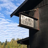 Rathjen Cellars sign
