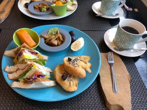 用餐 