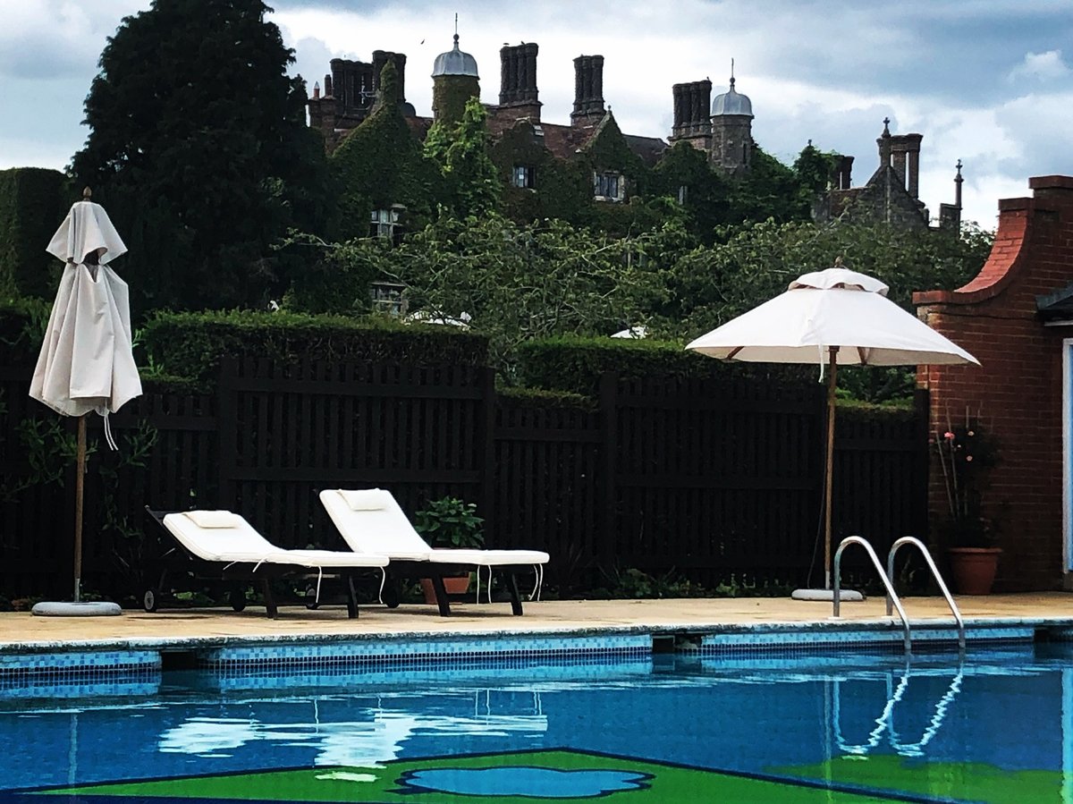 Eastwell Manor Pool Pictures & Reviews - Tripadvisor