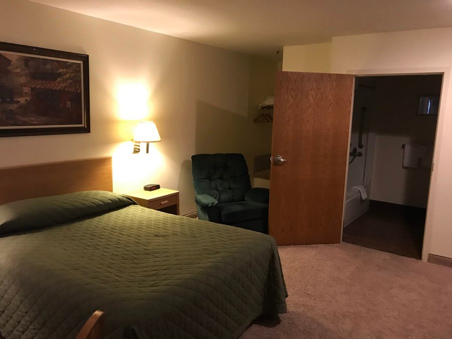 LITTLE BEAR MOTEL $72 ($̶1̶3̶5̶) - Updated 2020 Prices & Reviews ...