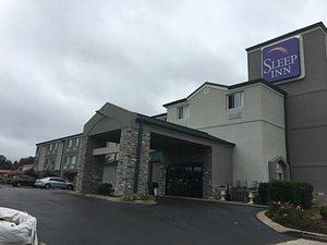 Sleep Inn in Nashville, image may contain: Hotel, Neighborhood, Car, Inn