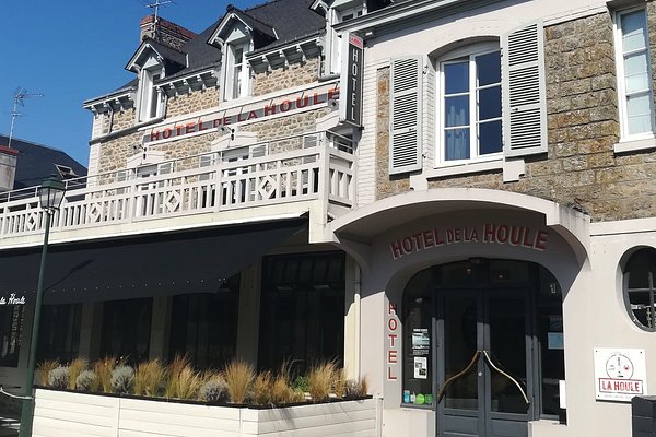 LES SARDINES A LA PLAGE, Lancieux - Restaurant Reviews, Photos & Phone  Number - Tripadvisor