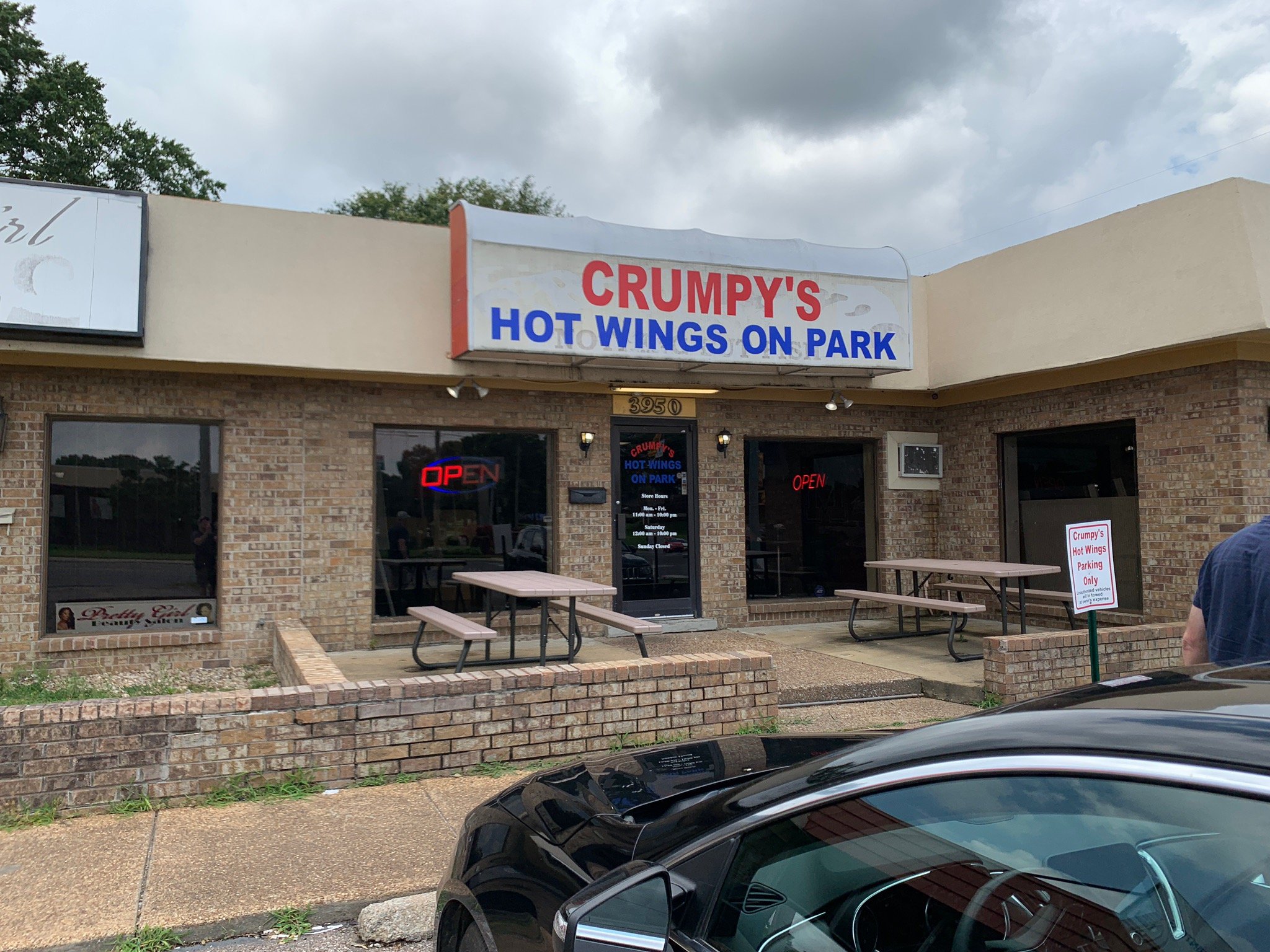 CRUMPY S HOT WINGS Memphis 3950 Park Ave Restaurant Reviews Photos Phone Number Tripadvisor