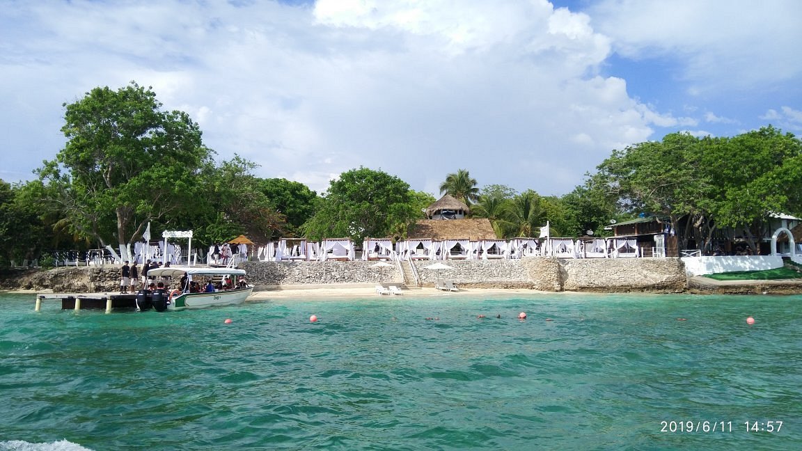 Bora Bora Cartagena Beach Club (Islas de Rosario) - All You Need to Know  BEFORE You Go