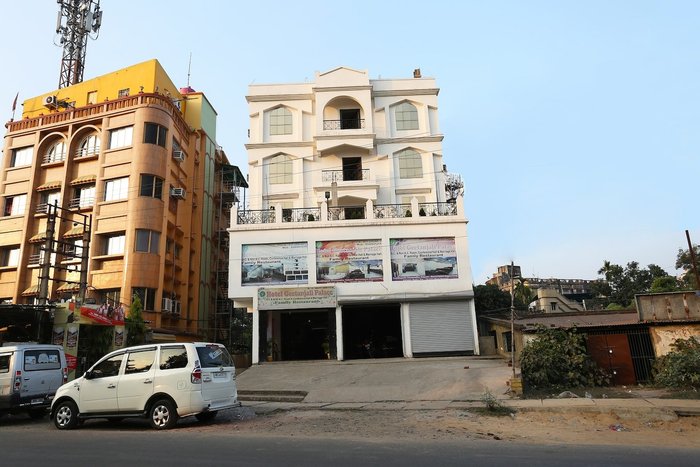 OYO 24854 HOTEL GEETANJALI PALACE (Kalyani, West Bengal) - Hotel ...