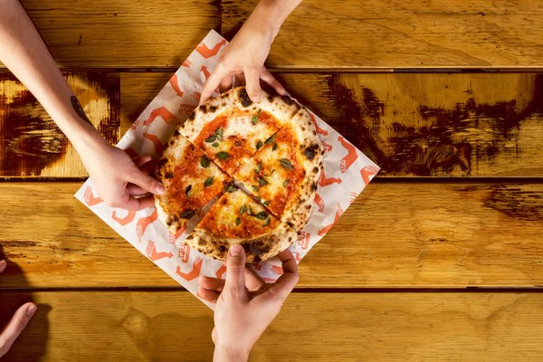 A PIZZA MAIS RECHEADA DE CURITIBA 🍕 Quem ama pizza, levanta a mão 🙋