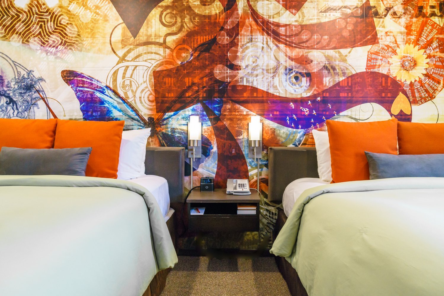 The Tangerine - a Burbank Hotel by null