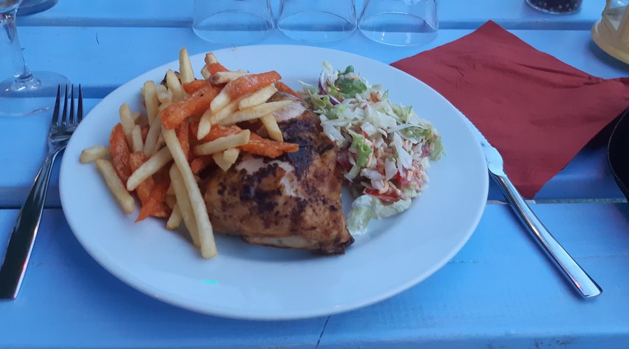 Poulet frites salade