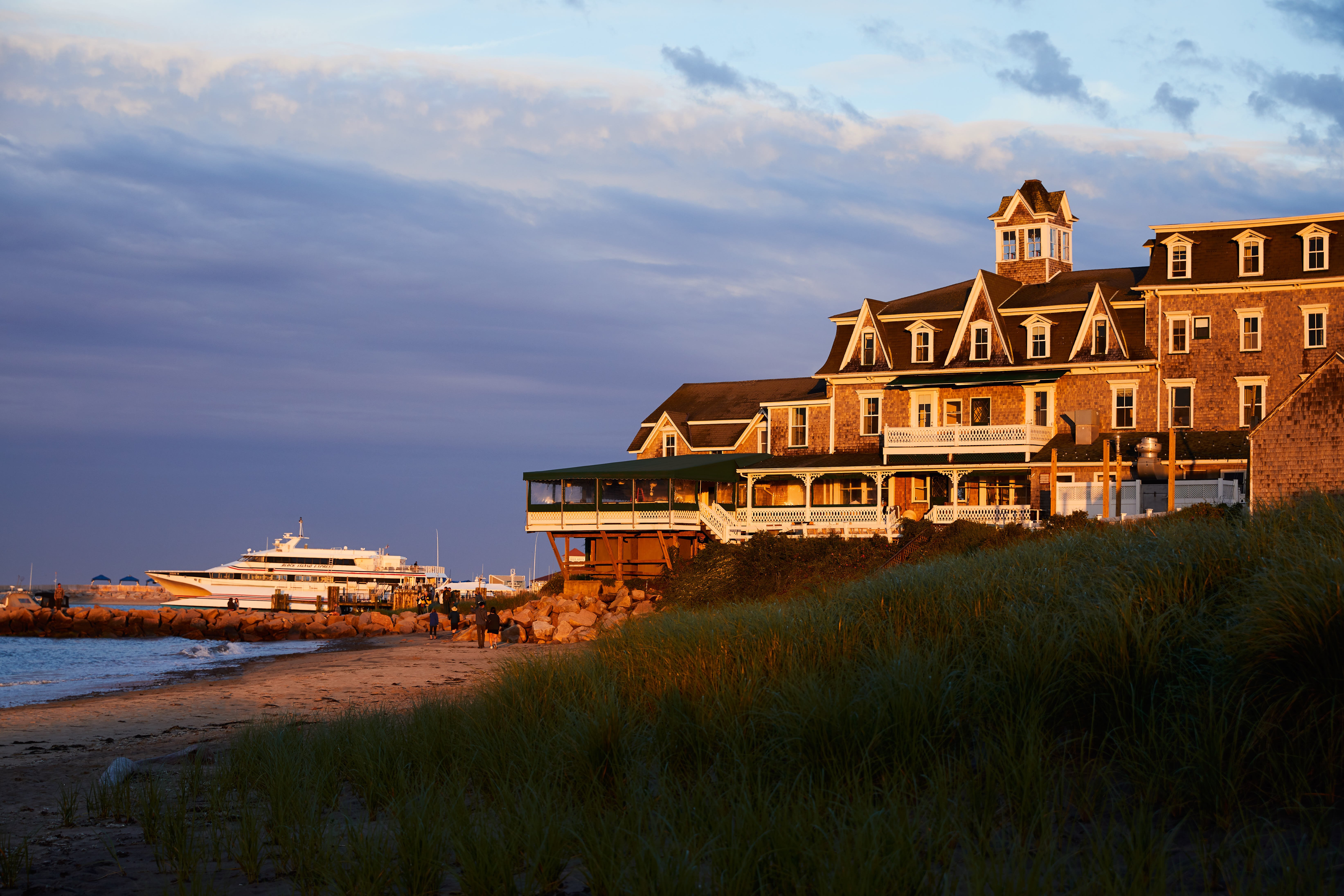 BLOCK ISLAND BEACH HOUSE - Prices & Hotel Reviews (New Shoreham, RI)