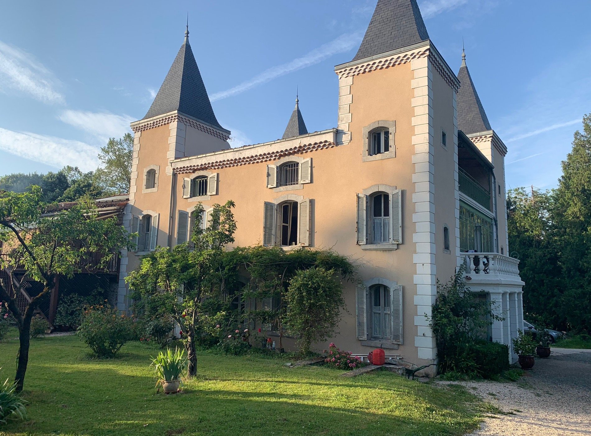 Logis Domaine de Beauregard by null