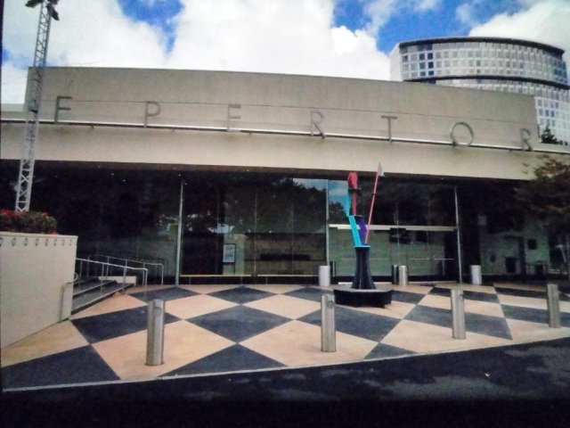 South Coast Repertory Theater Costa Mesa All You Need To Know   Patio Entrance Area 