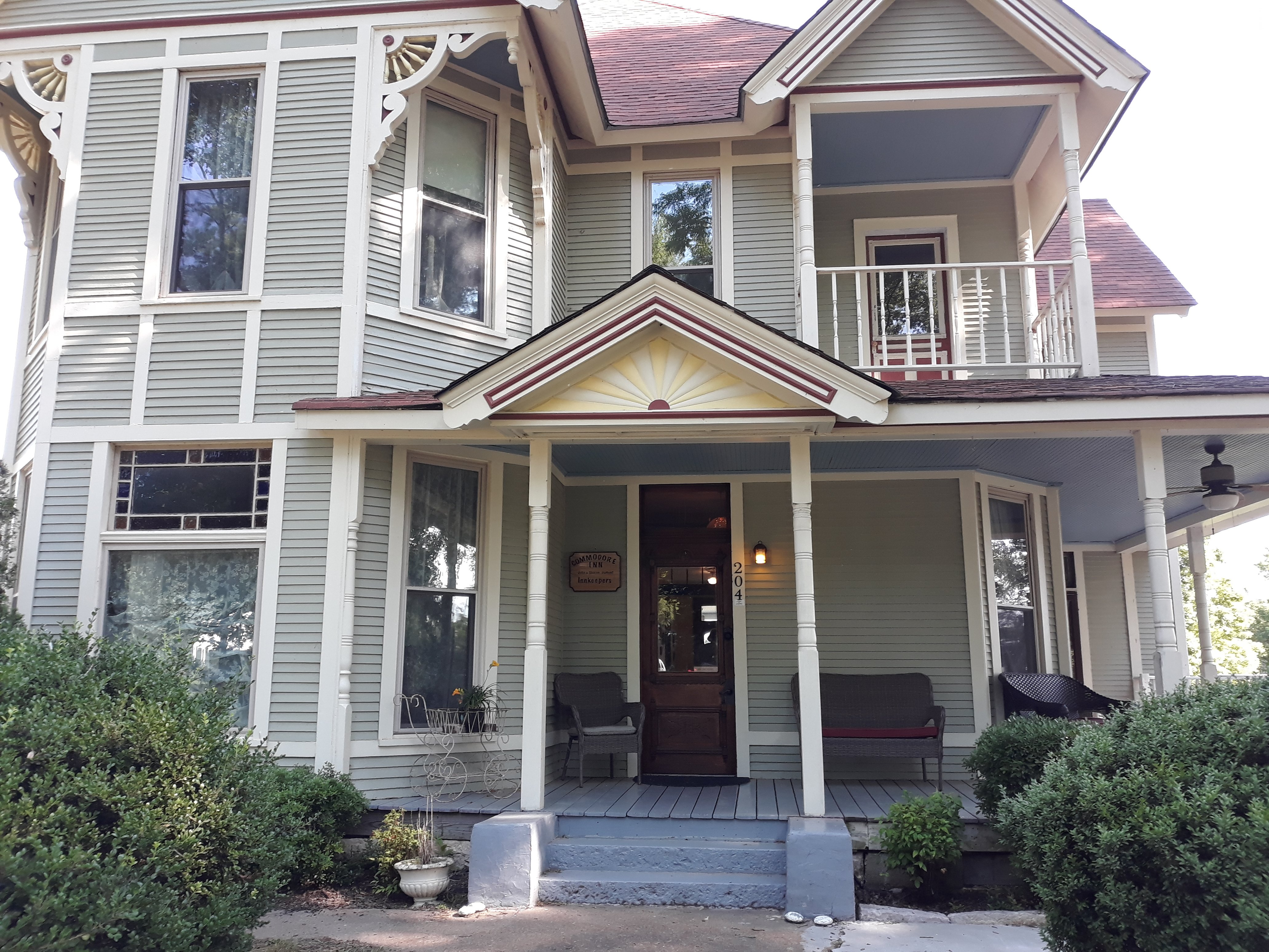 COMMODORE INN AT CLIFTON - Specialty B&B Reviews (TN)