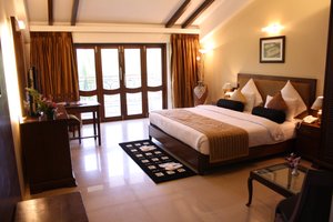 Room & Suite