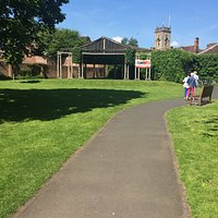 6. Queen Elizabeth II Jubilee Gardens, Bewdley; Green Theatre