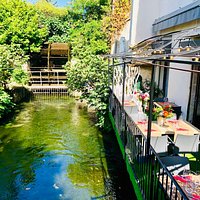 HOT & COLD
Coffee - Bistronomie
84800 L'ISLE sur la Sorgue