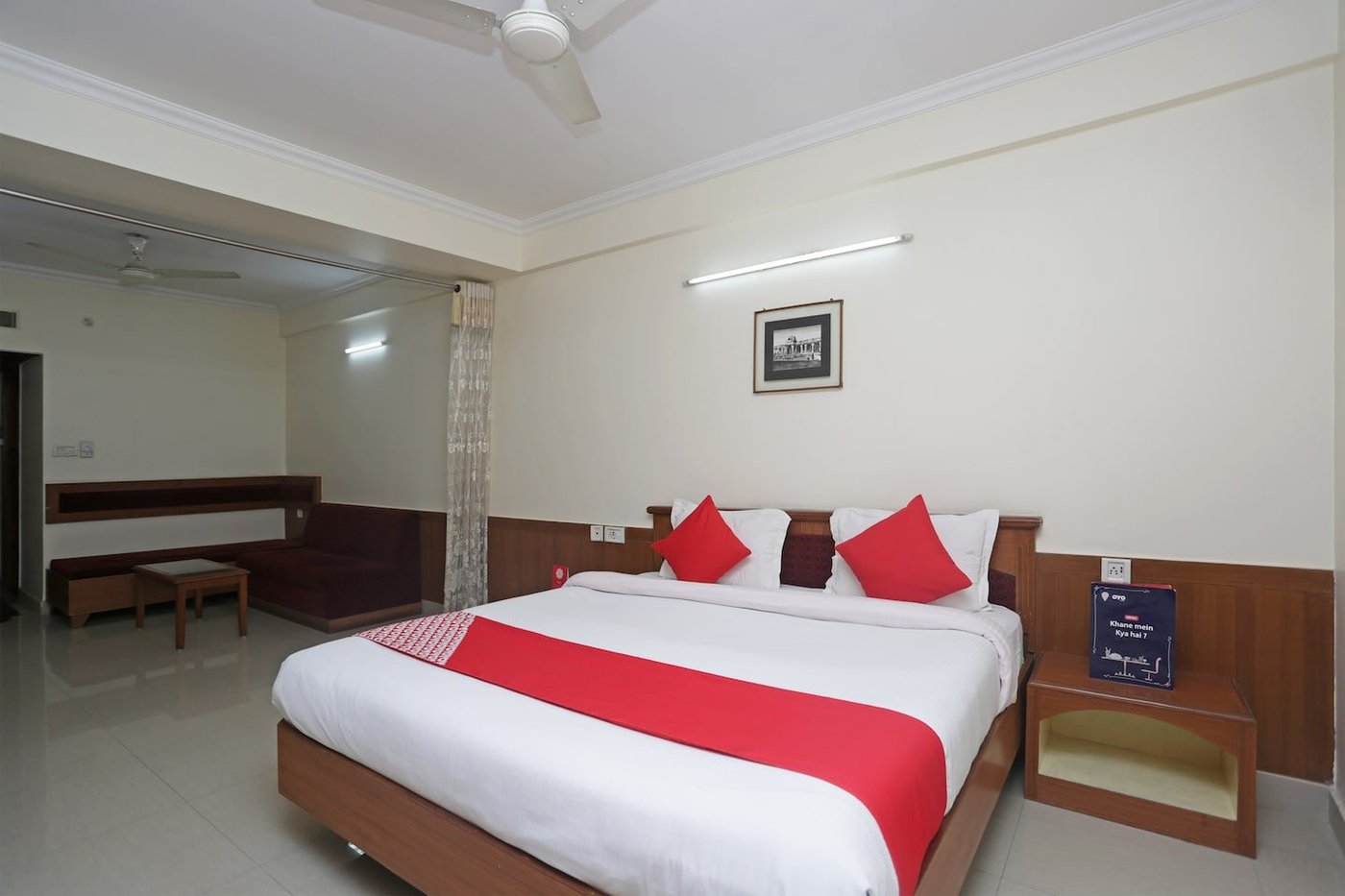 HOTEL SURUCHI - Prices & Reviews (Gwalior, India)