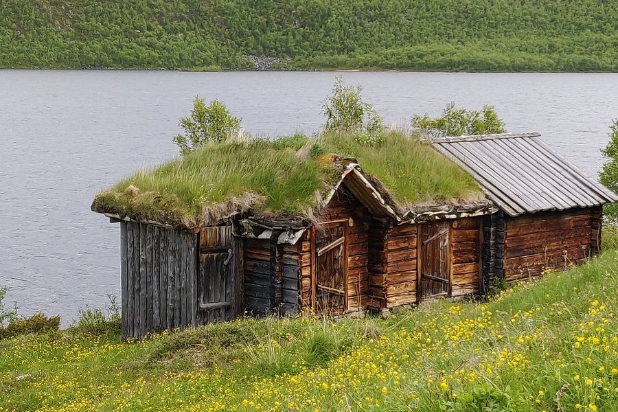 Utsjoki Church Huts image
