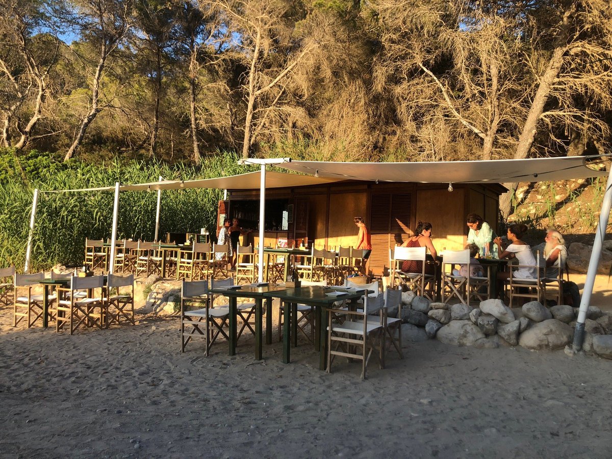 CALA XUCLAR, Ibiza - Updated 2024 Restaurant Reviews, Photos & Phone ...