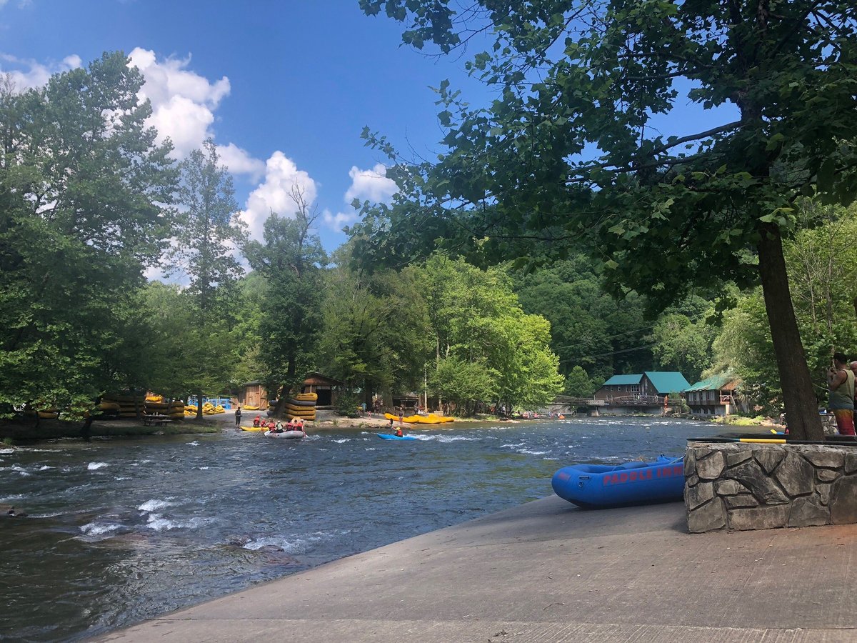 Unplug & Unwind: Your Brookside Campground & Rafting Adventure Awaits!