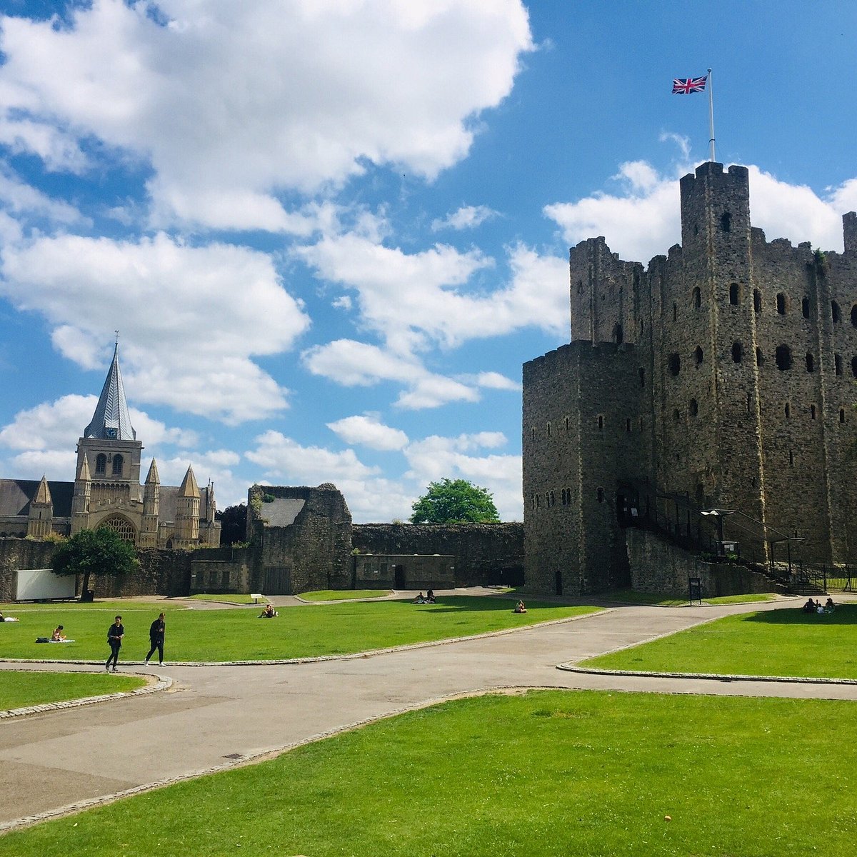 visit rochester castle