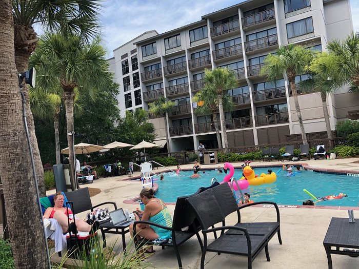 Holiday Inn Express Hilton Head Island, an IHG Hotel Pool: Pictures ...