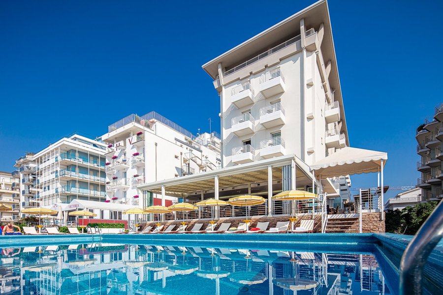 HOTEL CAPITOL (Jesolo): Prezzi 2022 e recensioni