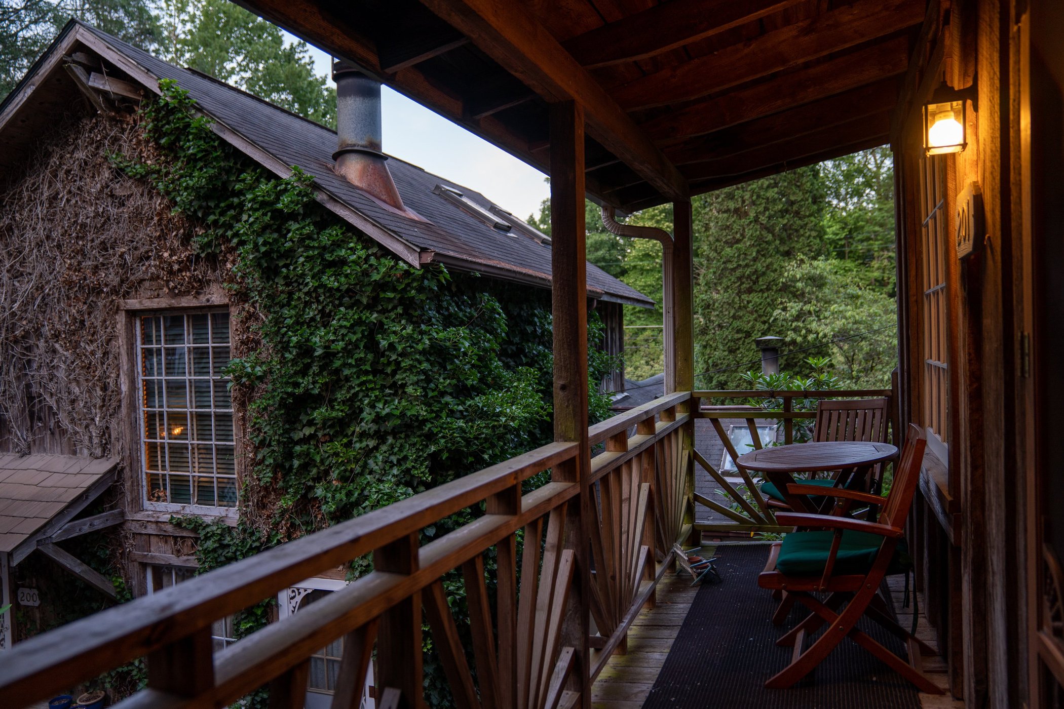 Outpost Inn Highlands by null