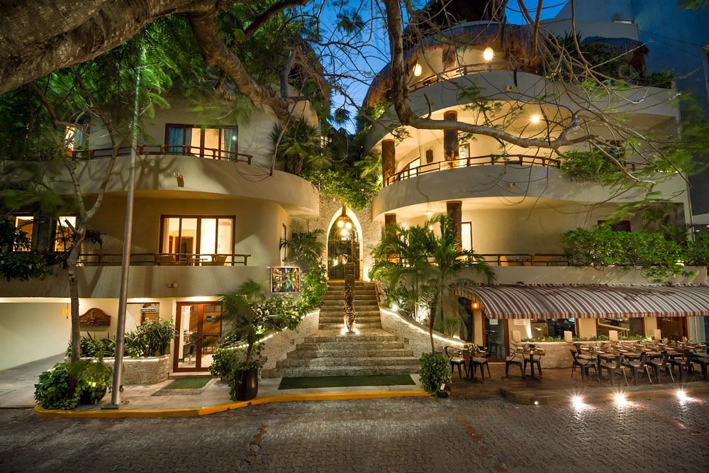 Maya Villa Condo Hotel &amp; Beach Club, hotell i Playa del Carmen